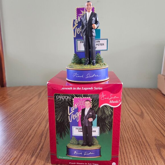 2001 Frank Sinatra Las Vegas Carlton Cards Christmas Ornament Luck Be A Lady box - Picture 4 of 16